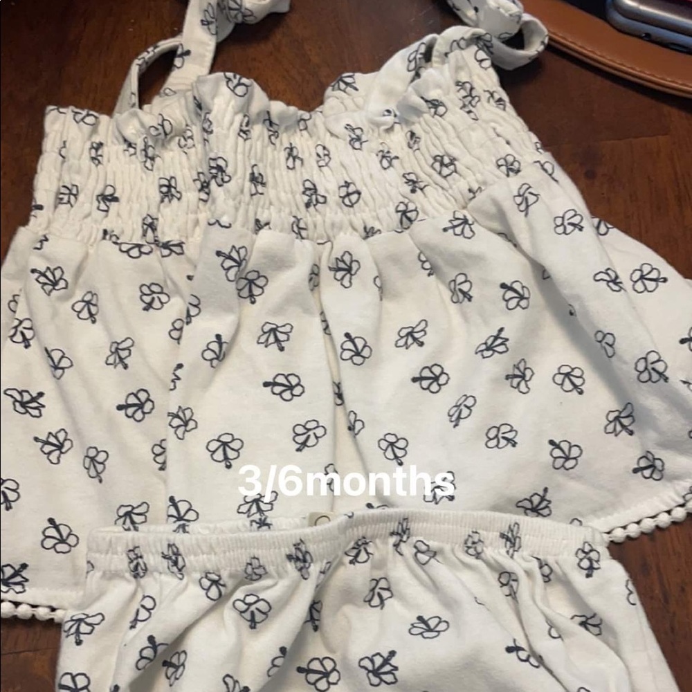 Jessica Simpson baby girl set.